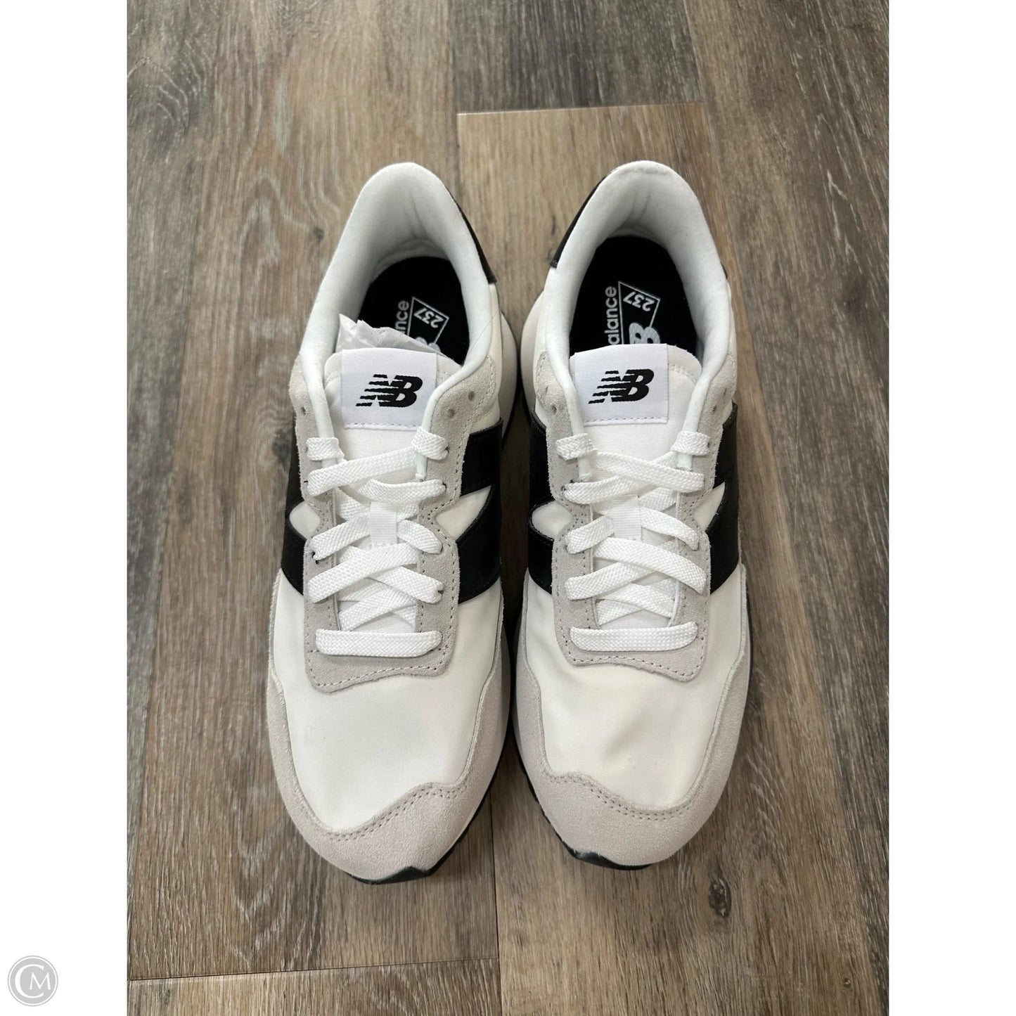 Shoes Athletic By New Balance In White, Size: 10