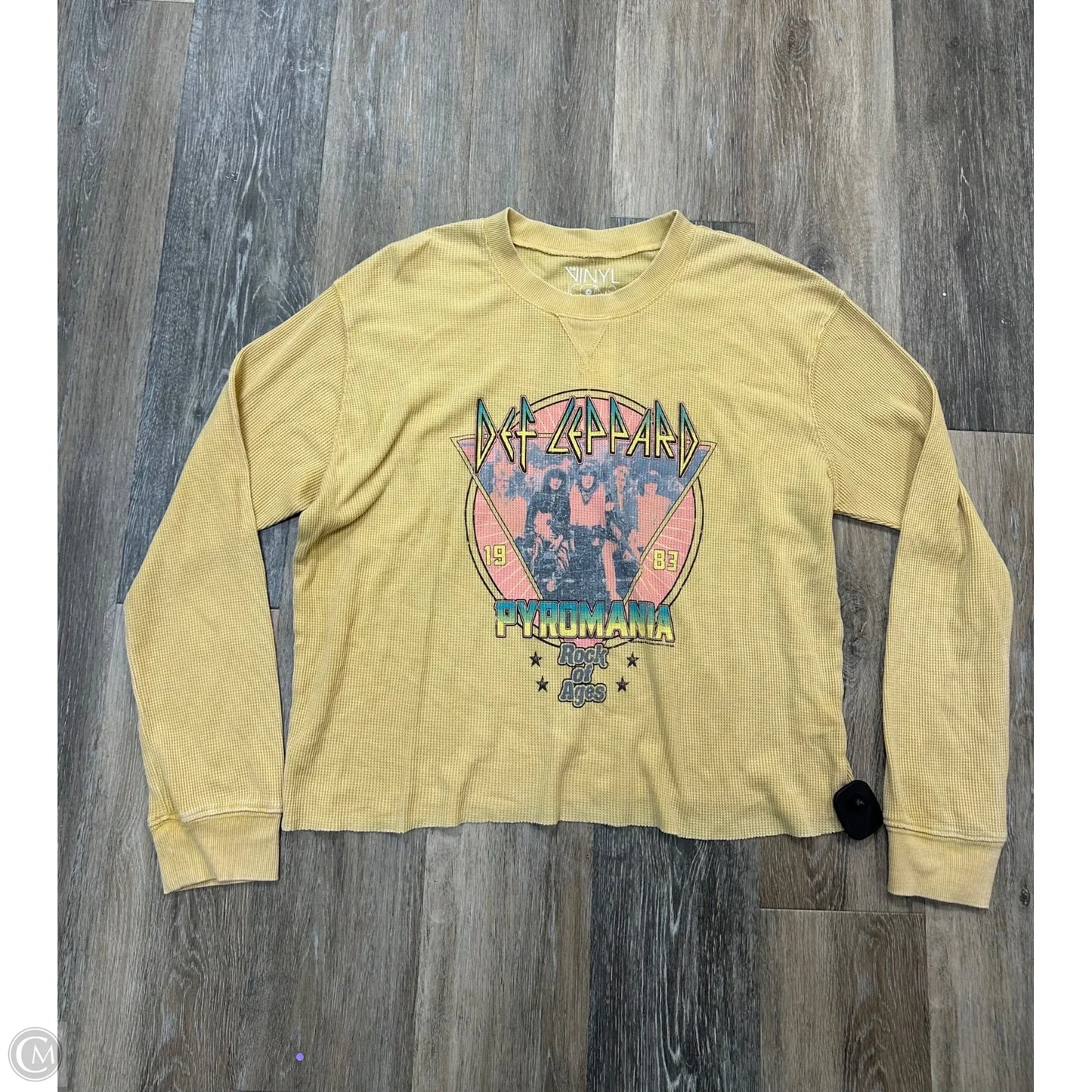 Top Long Sleeve By Vinyl Icons In Yellow, Size: L