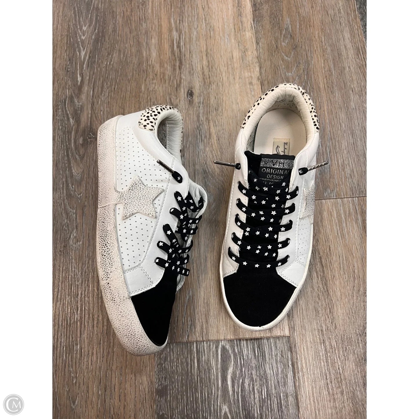 Shoes Sneakers By Vintage Havana In Black & White, Size: 9