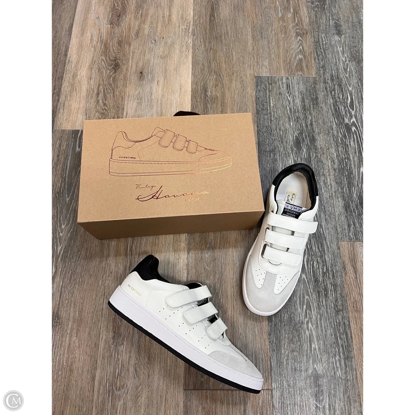 Shoes Sneakers By Vintage Havana In White, Size: 11