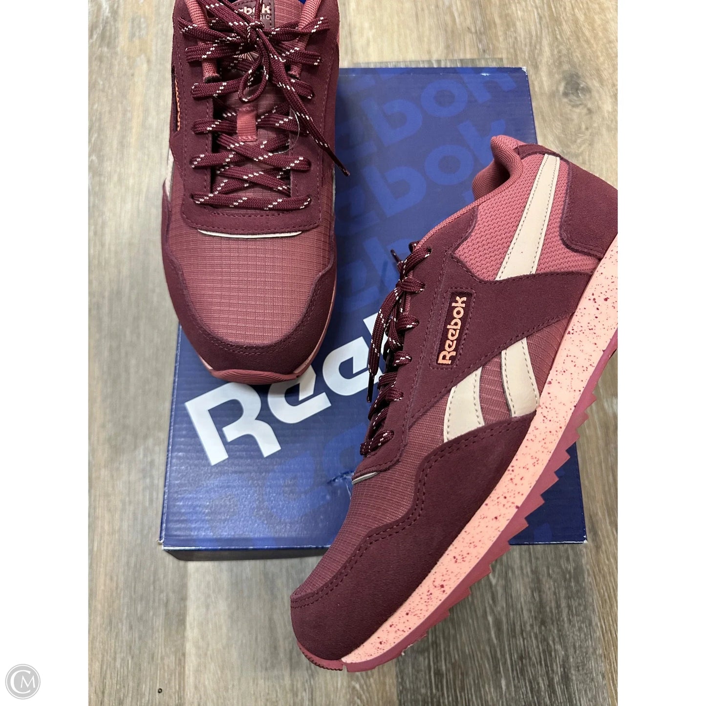 Shoes Sneakers By Reebok In Pink & Red, Size: 9.5