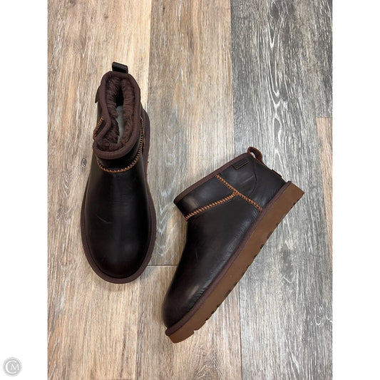 Boots Designer By Ugg In Brown, Size: 8