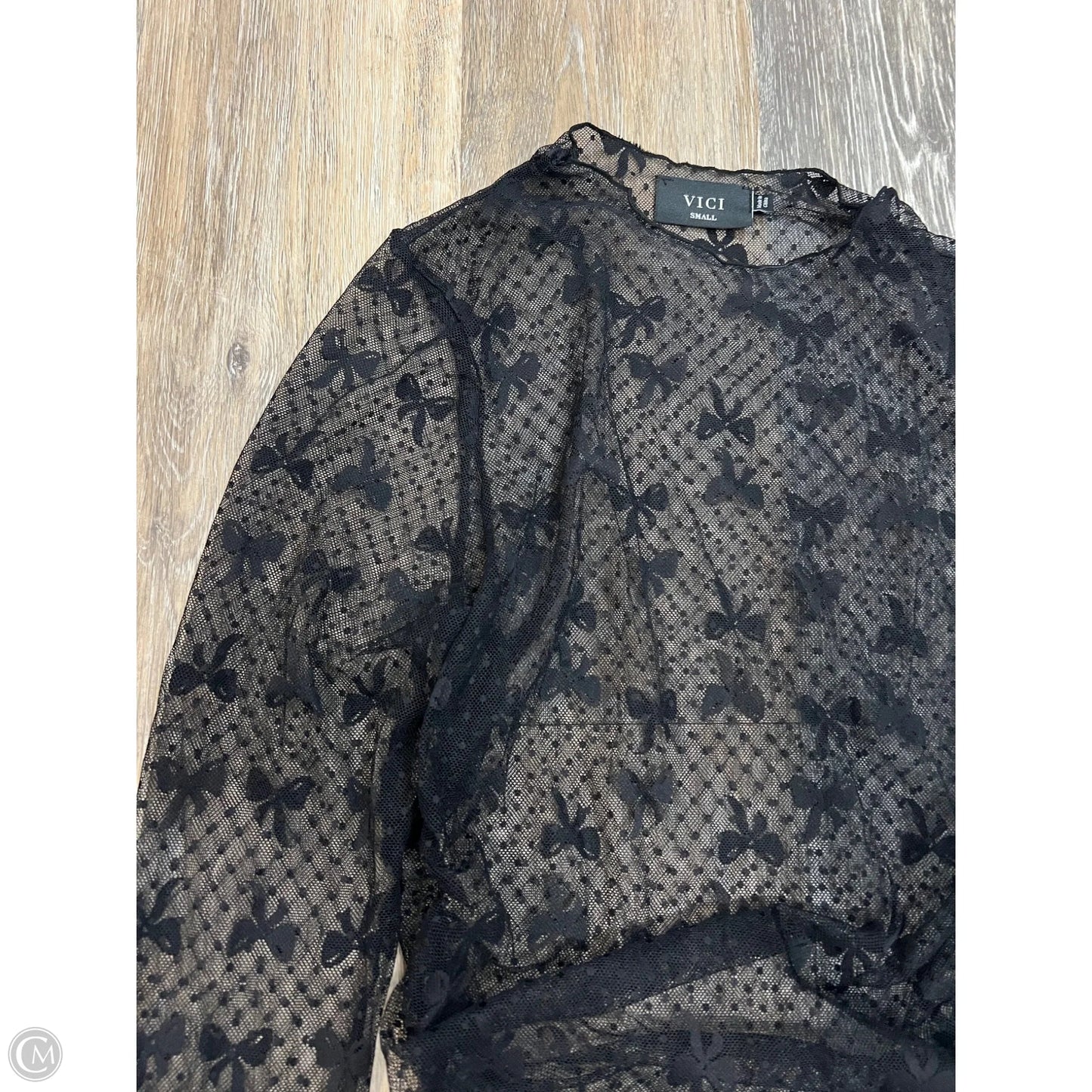 Top Long Sleeve By Vici In Black, Size: S