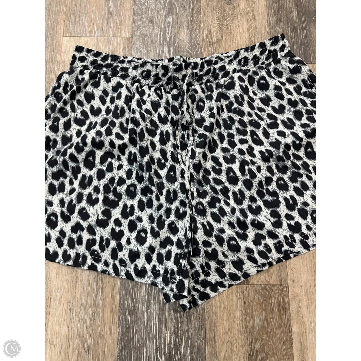 Athletic Shorts By Halara In Animal Print, Size: 1x