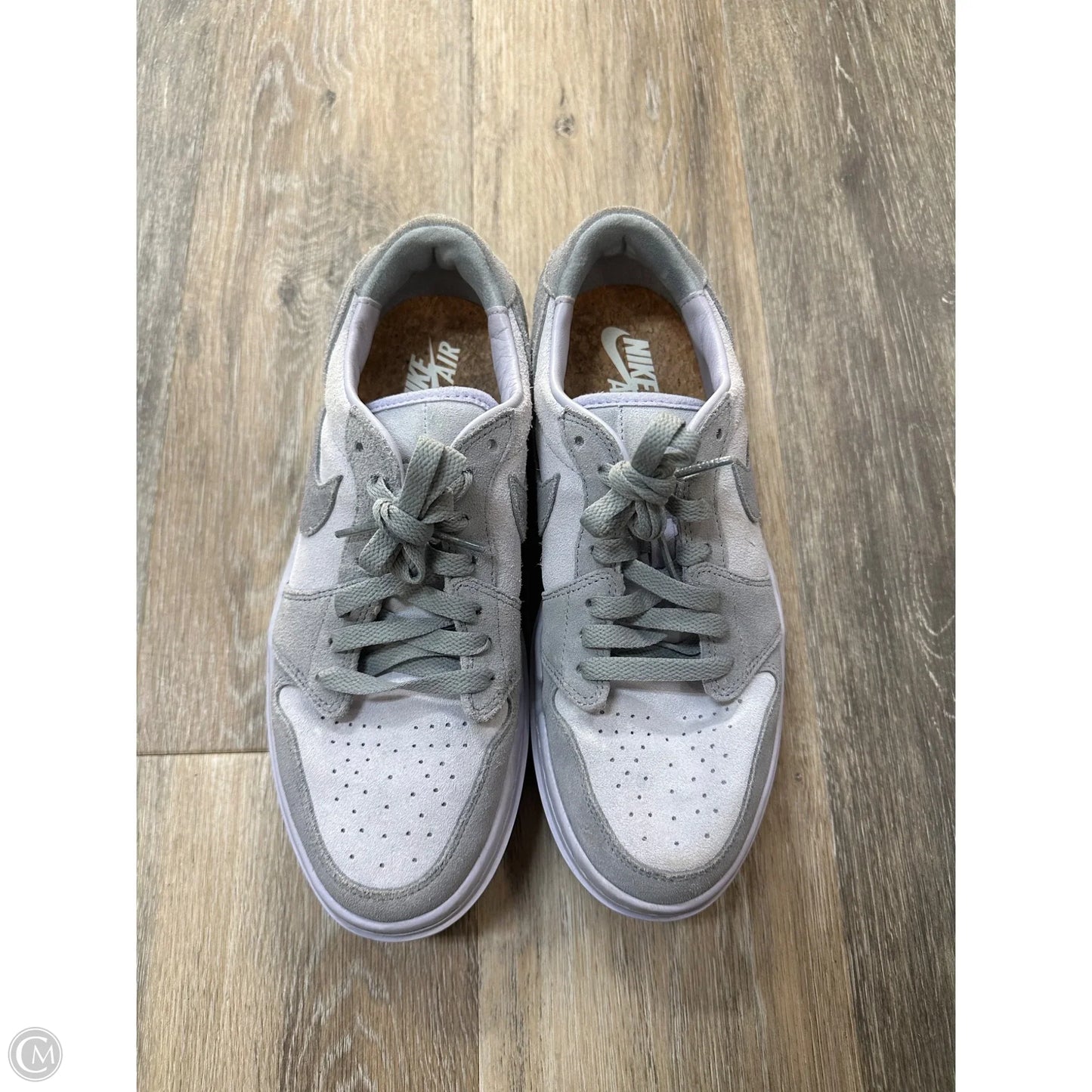 Shoes Sneakers By Nike In Grey, Size: 9