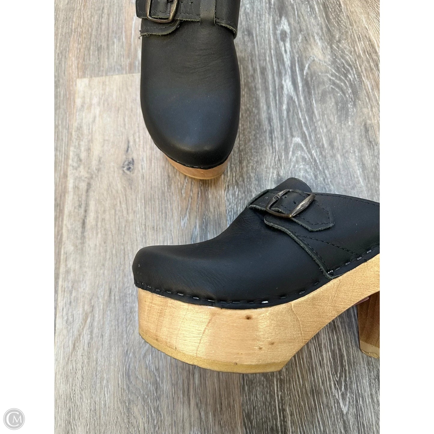 Shoes Heels Block By Black Clogs In Black, Size: 7