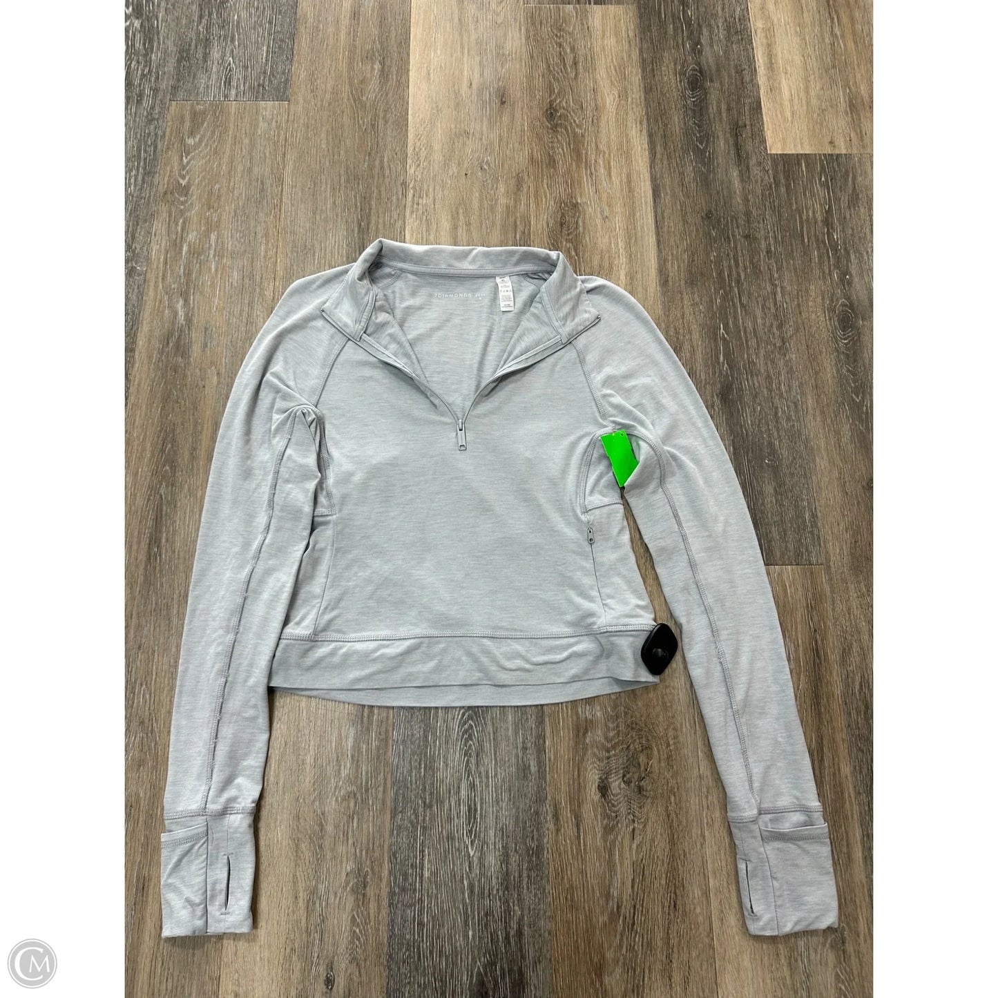 Athletic Top Long Sleeve Collar By 7Diamonds In Grey, Size: M