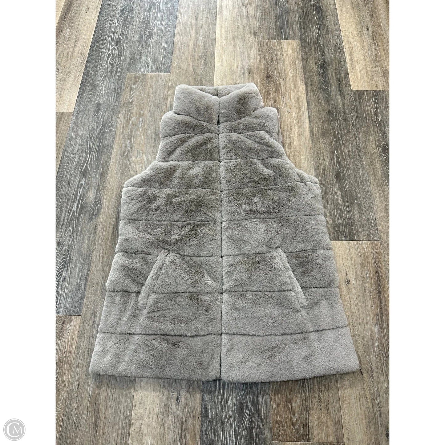 Vest Faux Fur & Sherpa By Evereve In Grey, Size: M