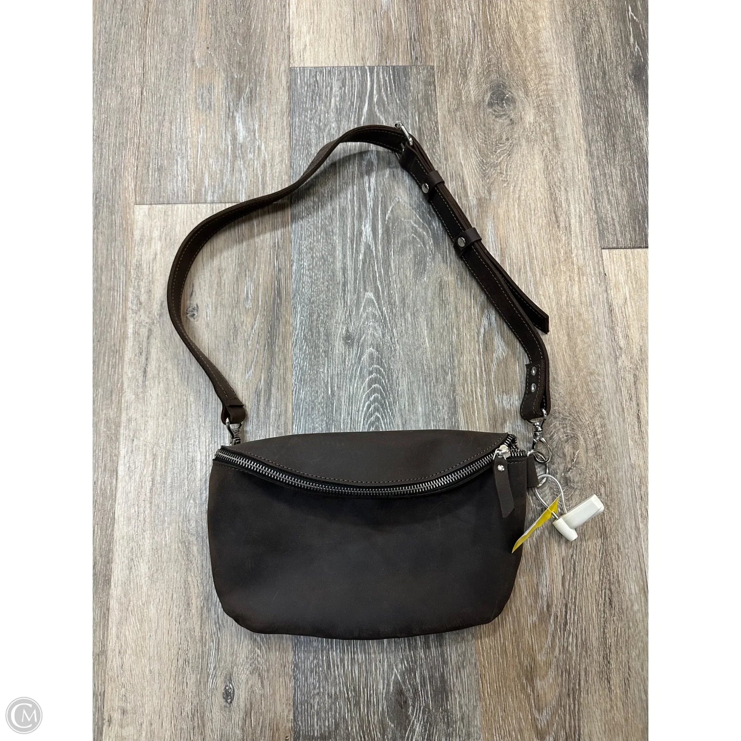 -Belt Bag Leather By Andar, Size: Medium