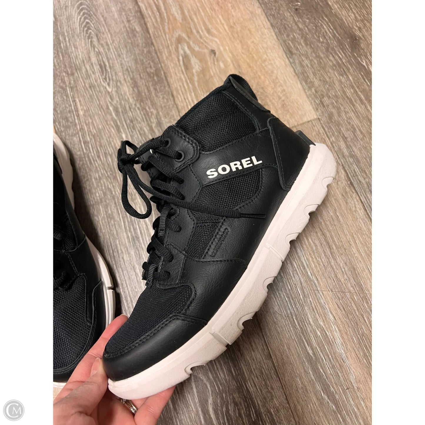 Shoes Sneakers By Sorel In Black, Size: 9