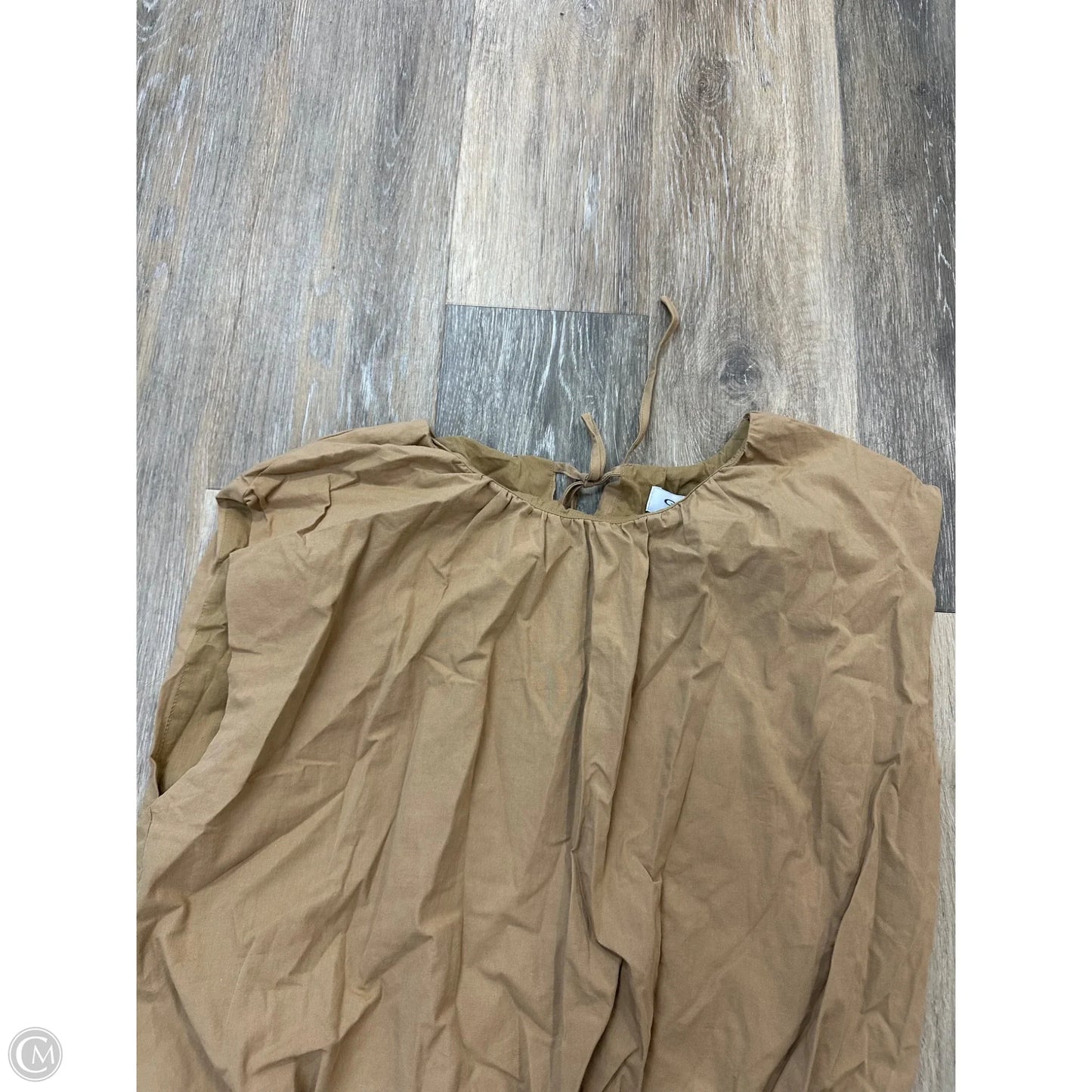 Top Sleeveless By Gilli In Tan, Size: L