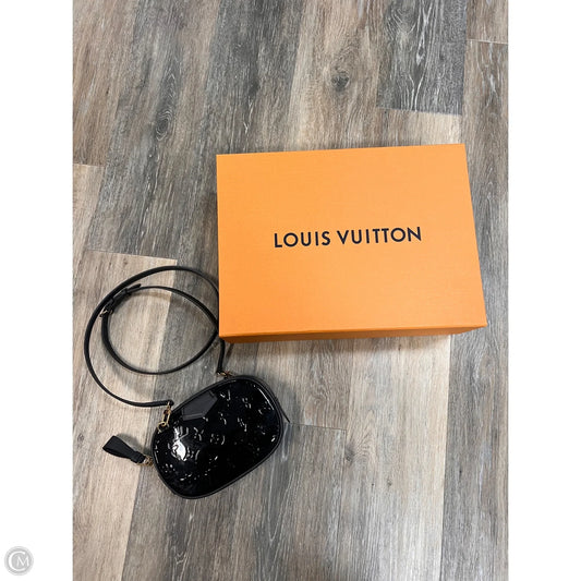 Crossbody Luxury Designer By Louis Vuitton, Size: Small