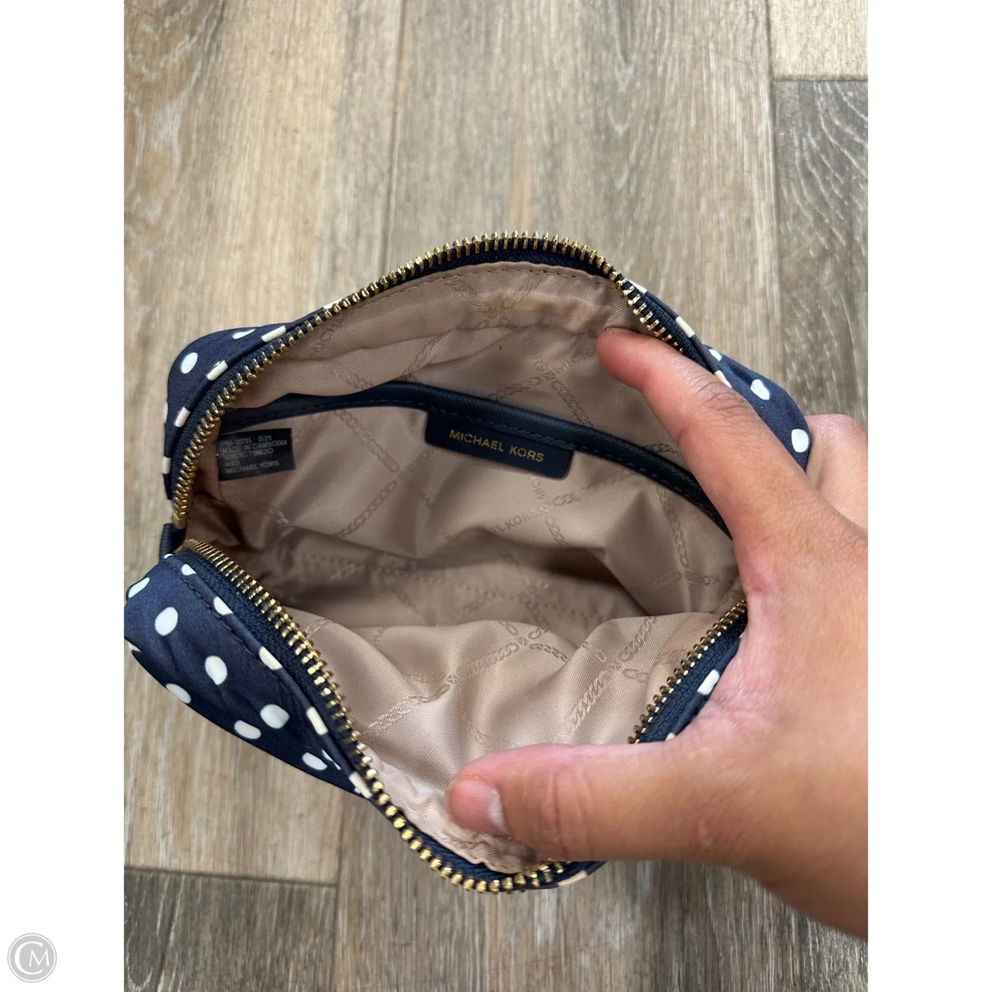 Makeup Bag Designer By Michael Kors, Size: Small