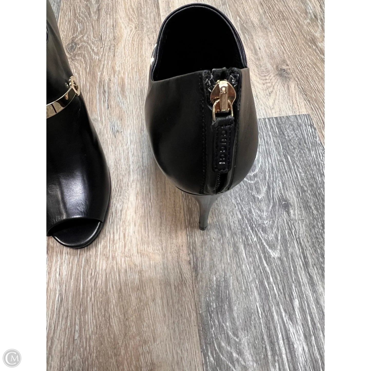 Shoes Luxury Designer By Gucci In Black, Size: 9/39