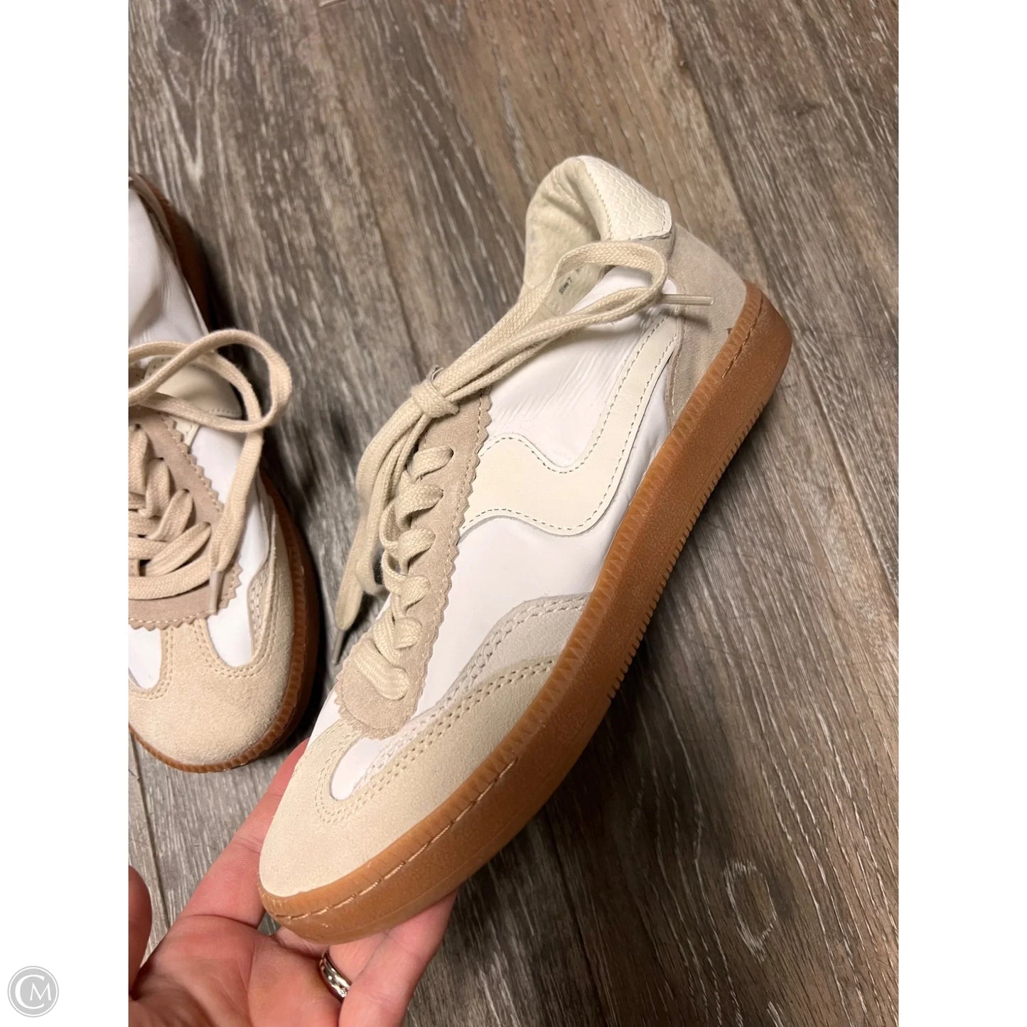 Shoes Sneakers By Dolce Vita In White, Size: 7