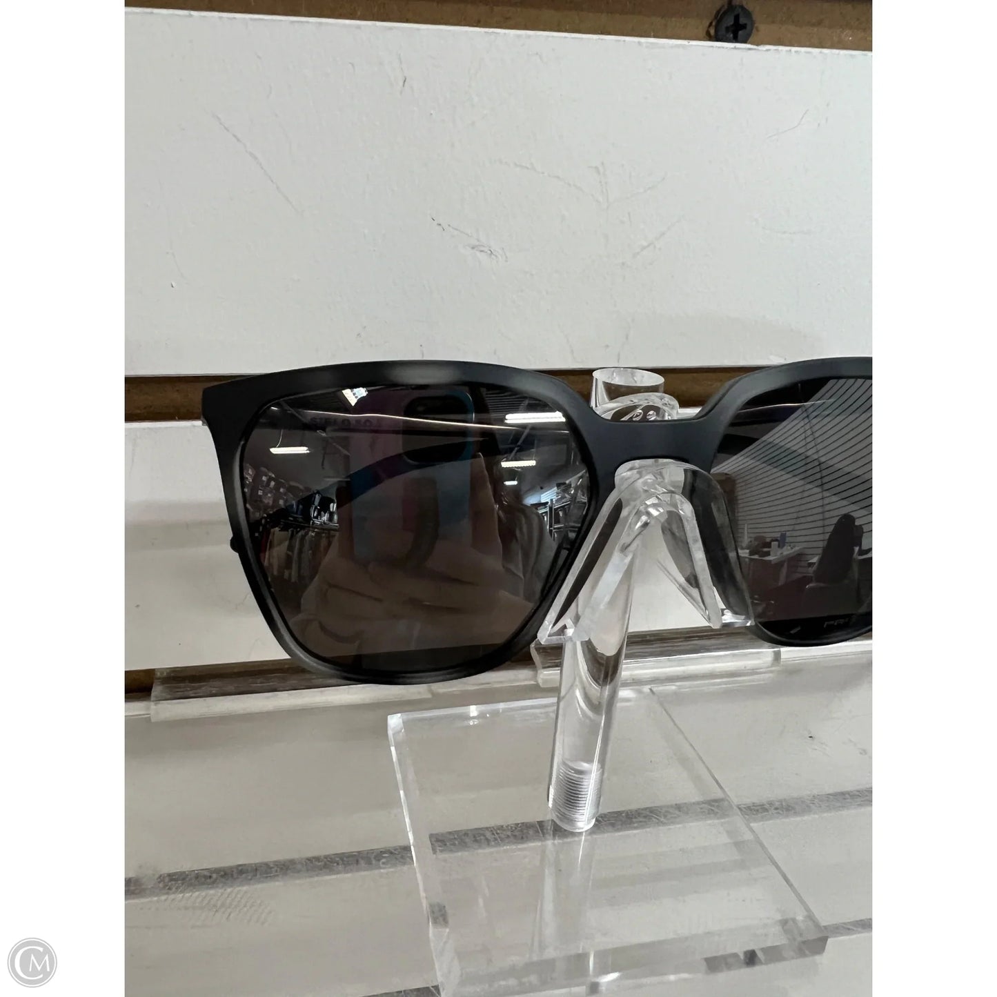 Sunglasses By Oakley, Size: