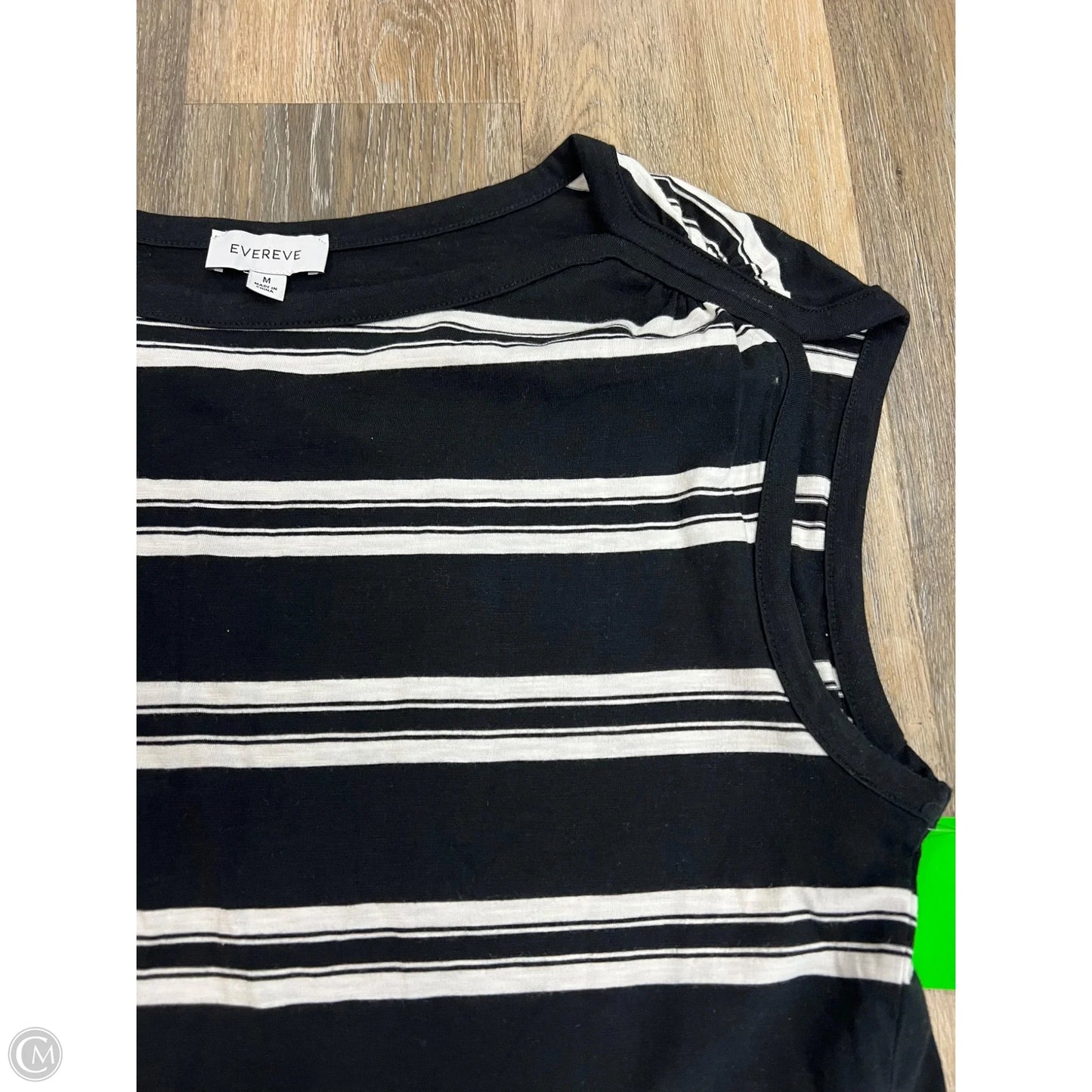 Top Short Sleeve By Evereve In Striped Pattern, Size: M