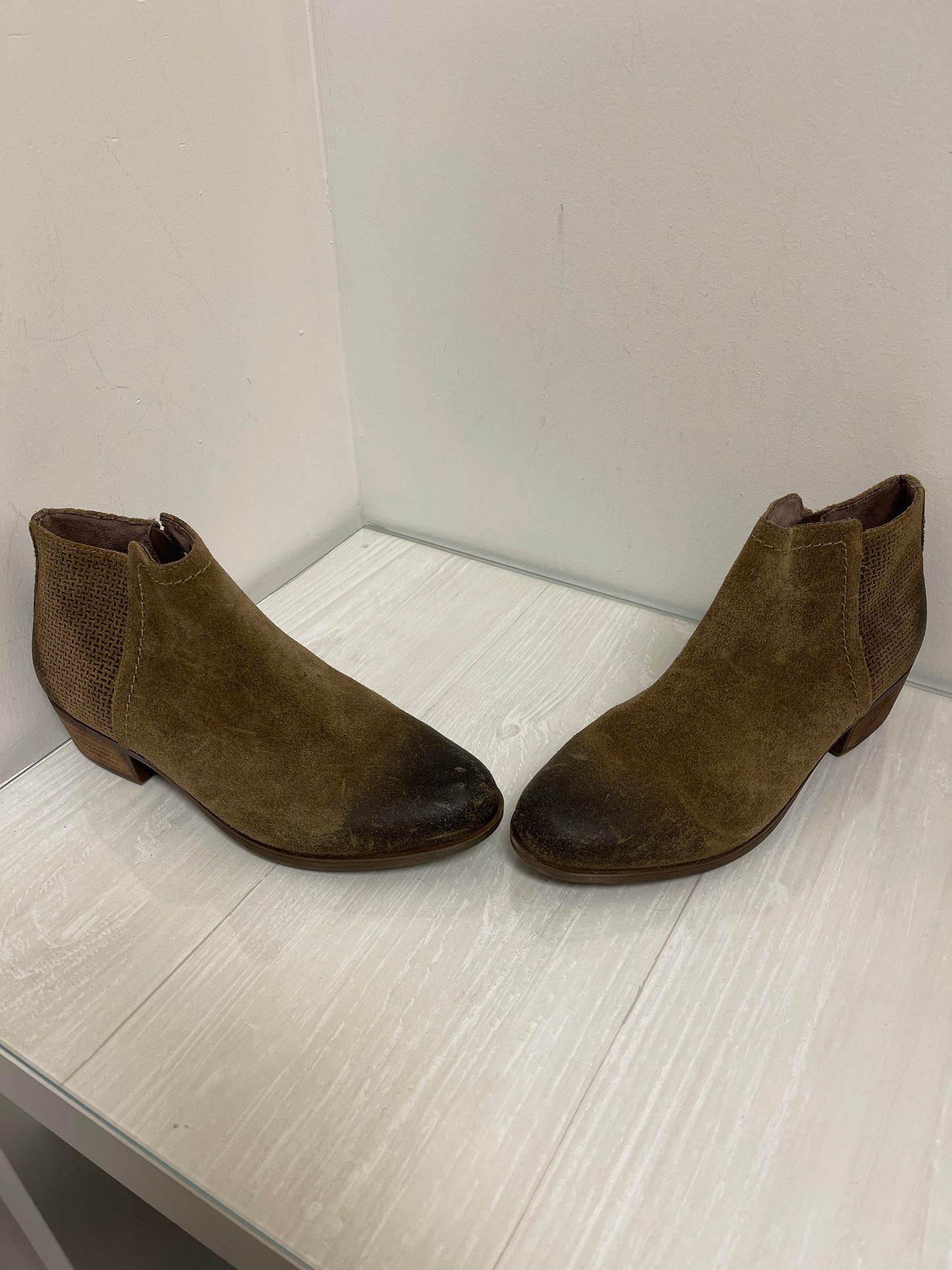 Boots Ankle Heels By Rockport In Brown, Size: 6.5