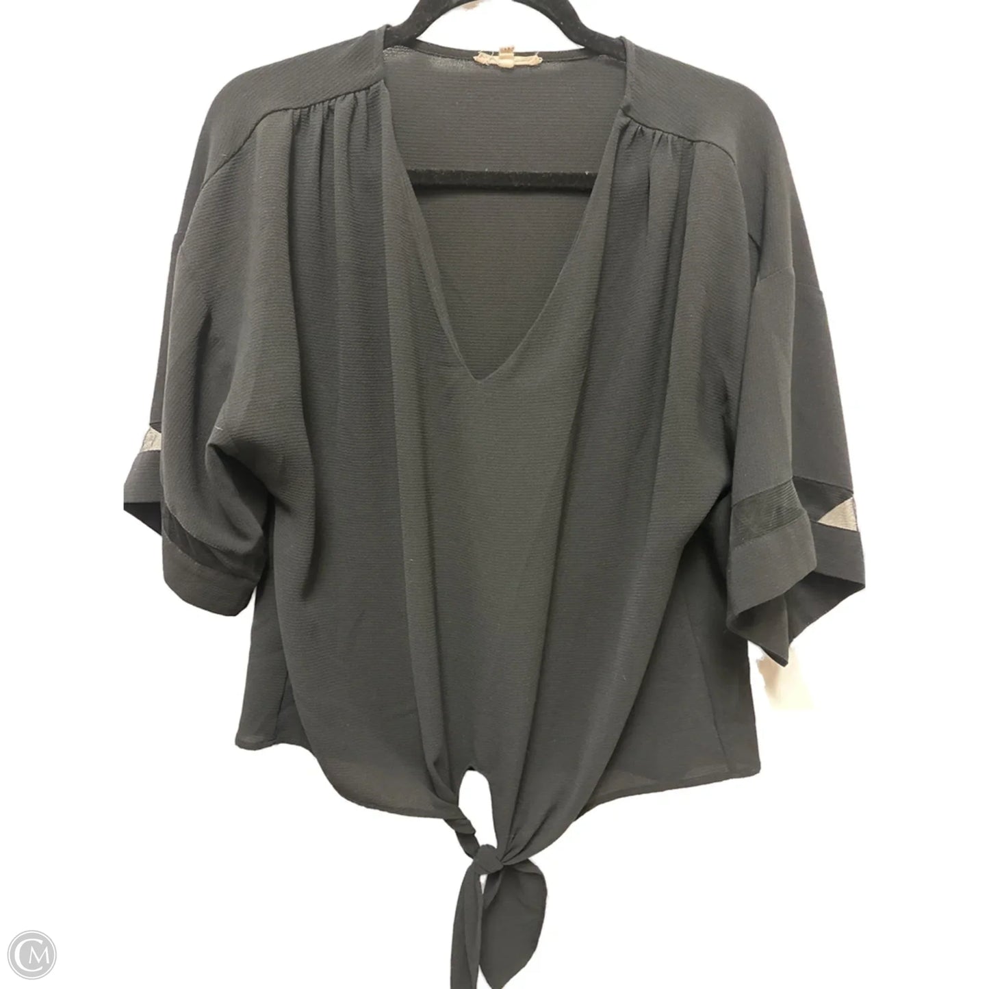 Top Short Sleeve By Maurices In Black, Size: M