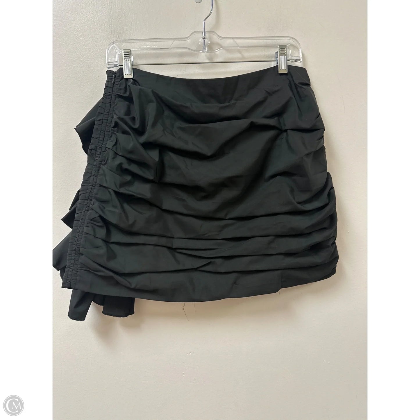 Skirt Mini & Short By Astr In Black, Size: 8
