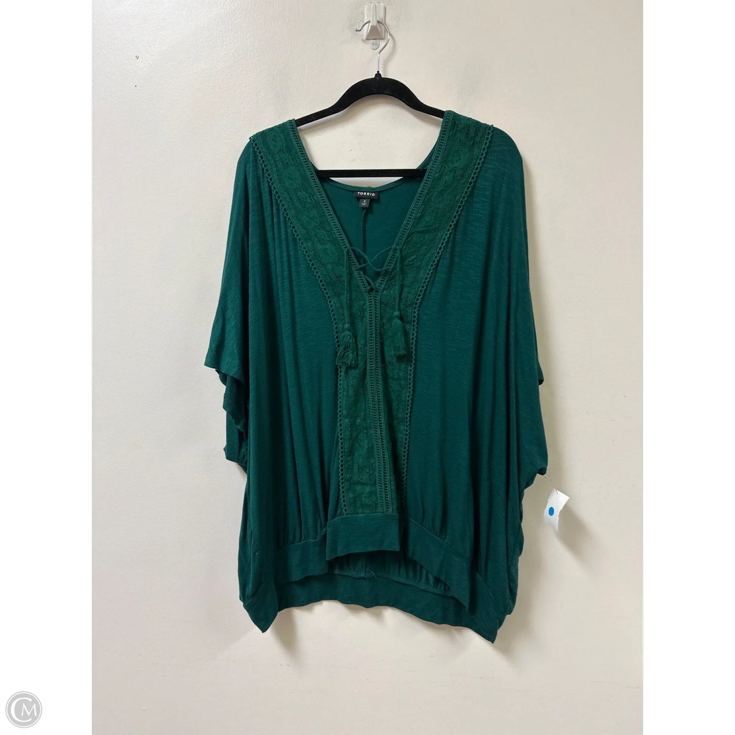 Top Short Sleeve By Torrid In Green, Size: 3x