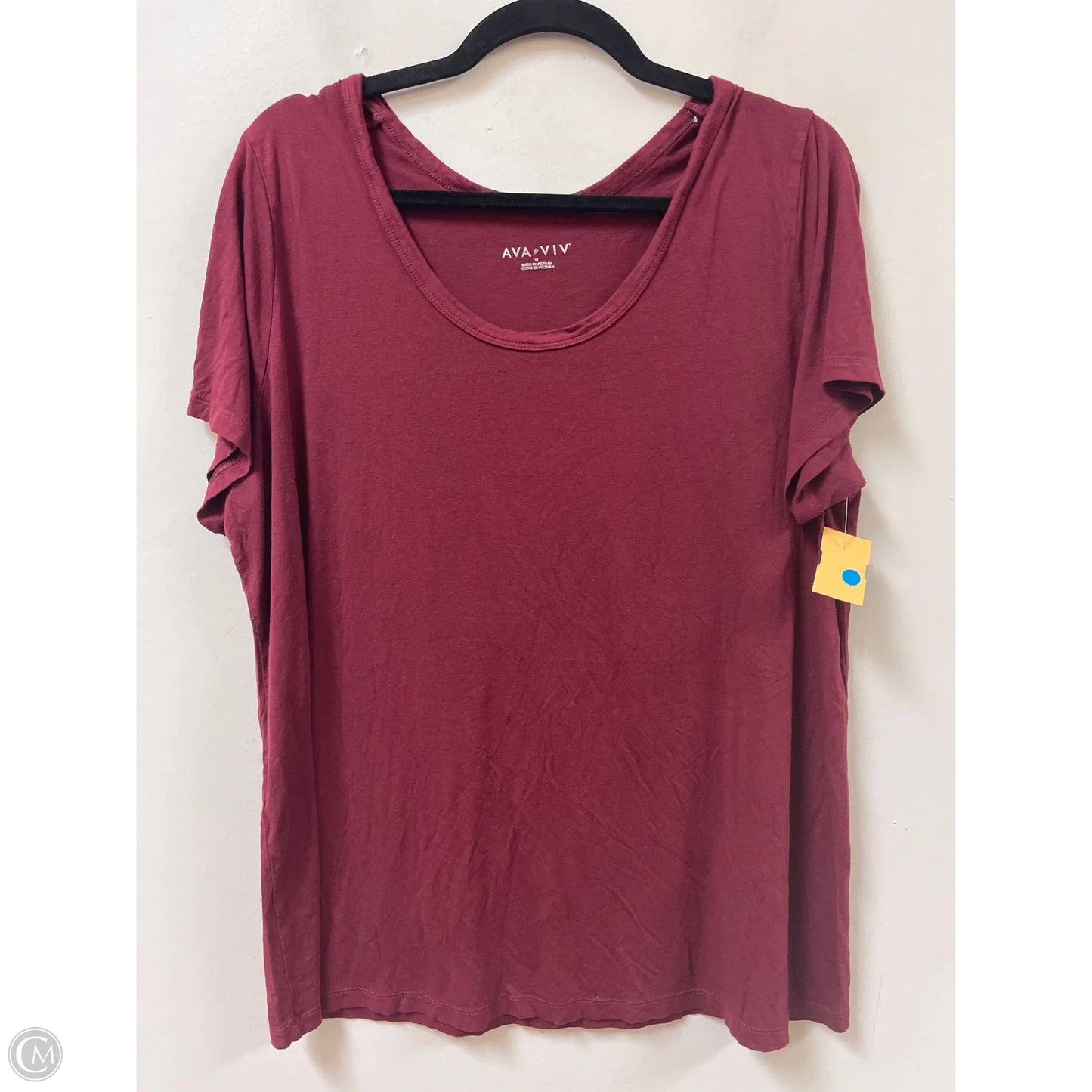 Top Short Sleeve Basic By Ava & Viv In Red, Size: 1x