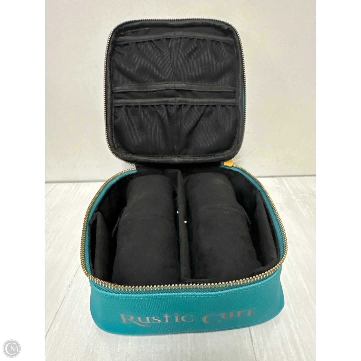 Jewelry Case By Rustic Cuff, Size: Medium