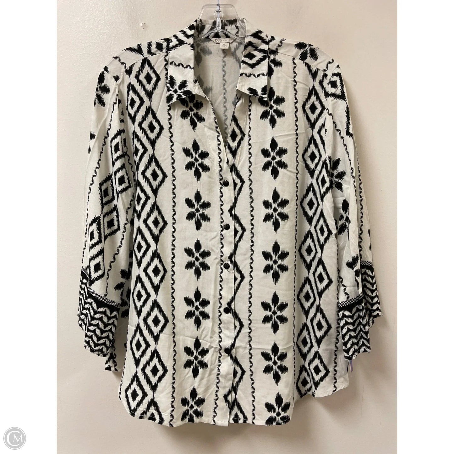 Blouse Long Sleeve By Cato In Black & Cream, Size: M