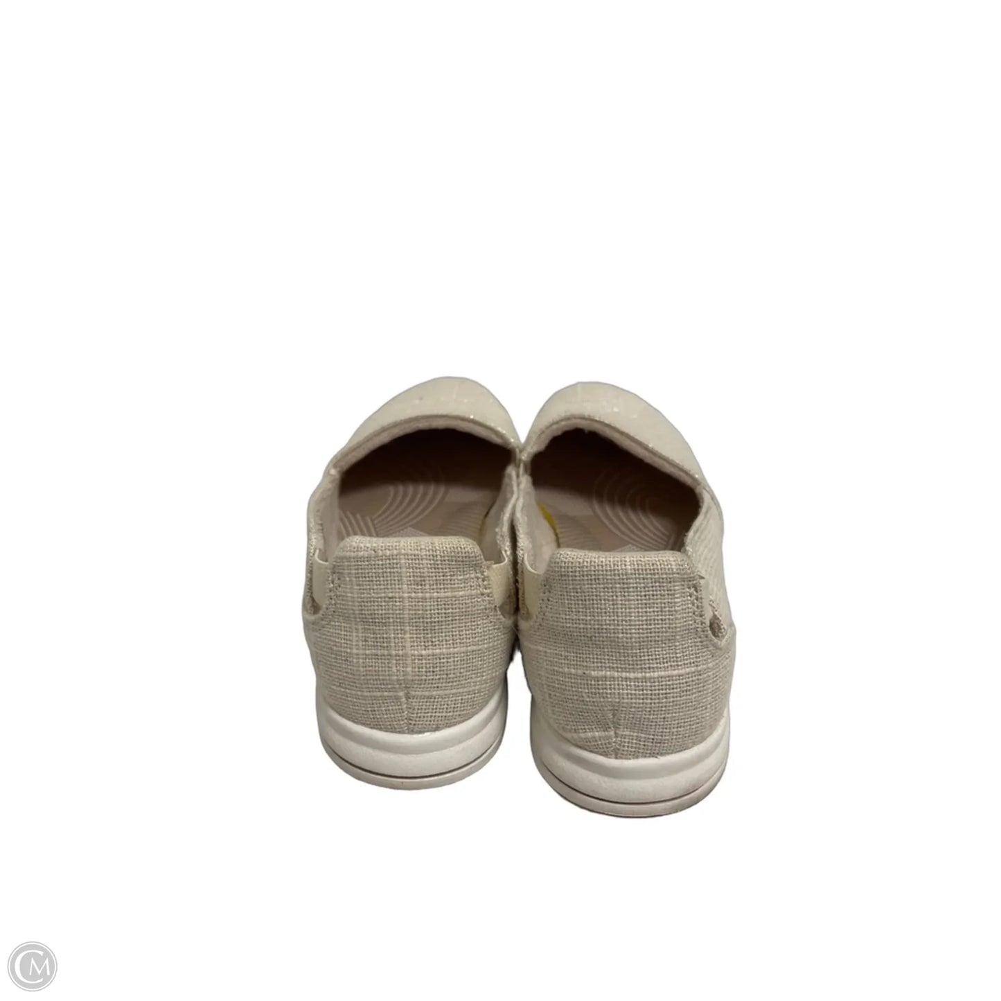 Shoes Flats By Clarks In Cream, Size: 9