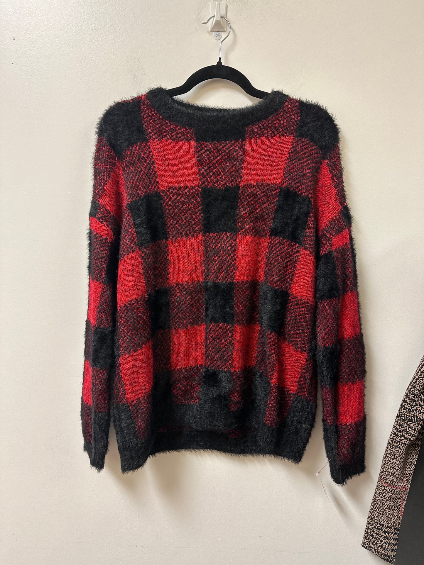 Sweater By Time And Tru In Black & Red, Size: M