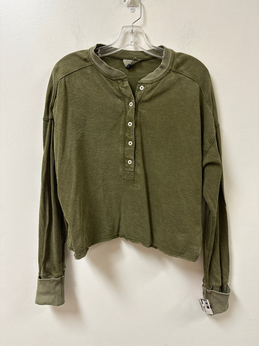 Top Long Sleeve By Universal Thread In Green, Size: S