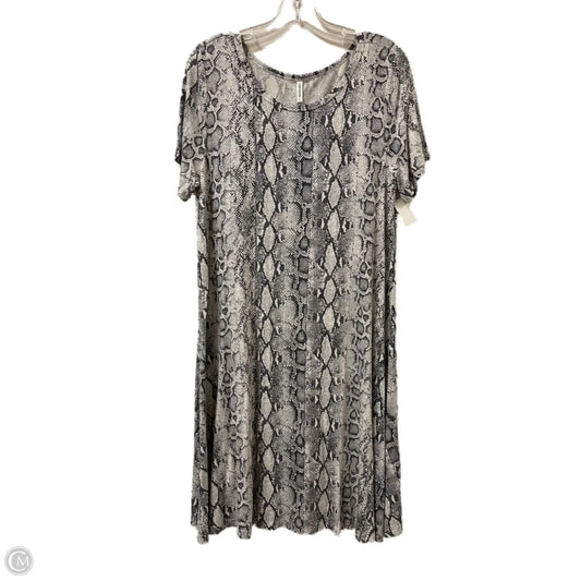 Dress Casual Short By Clothes Mentor In Snakeskin Print, Size: Xl