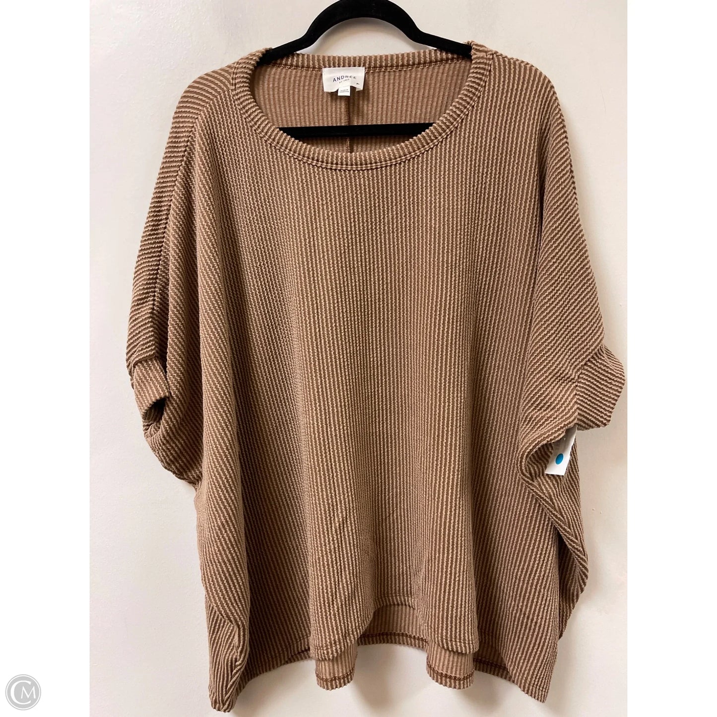 Top Short Sleeve By Andree By Unit In Brown, Size: M