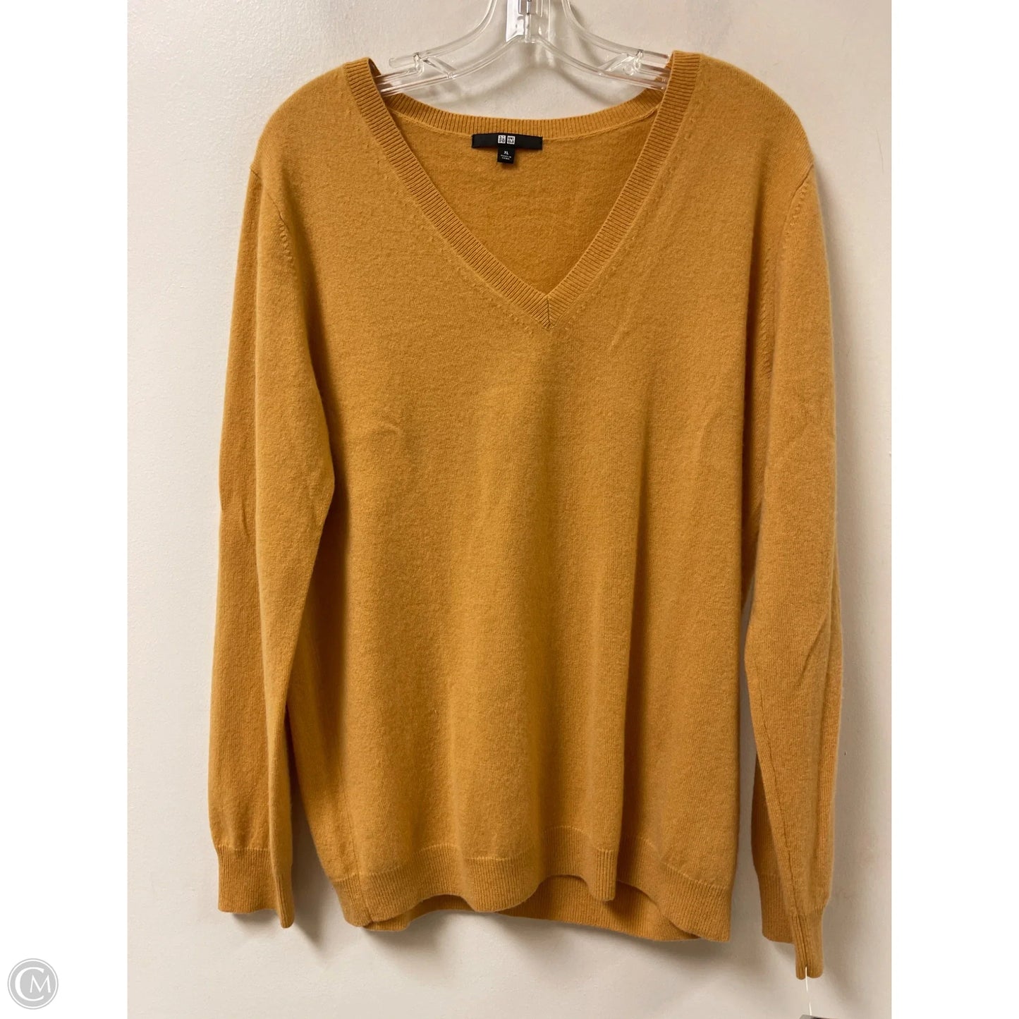 Sweater By Uniqlo In Yellow, Size: Xl
