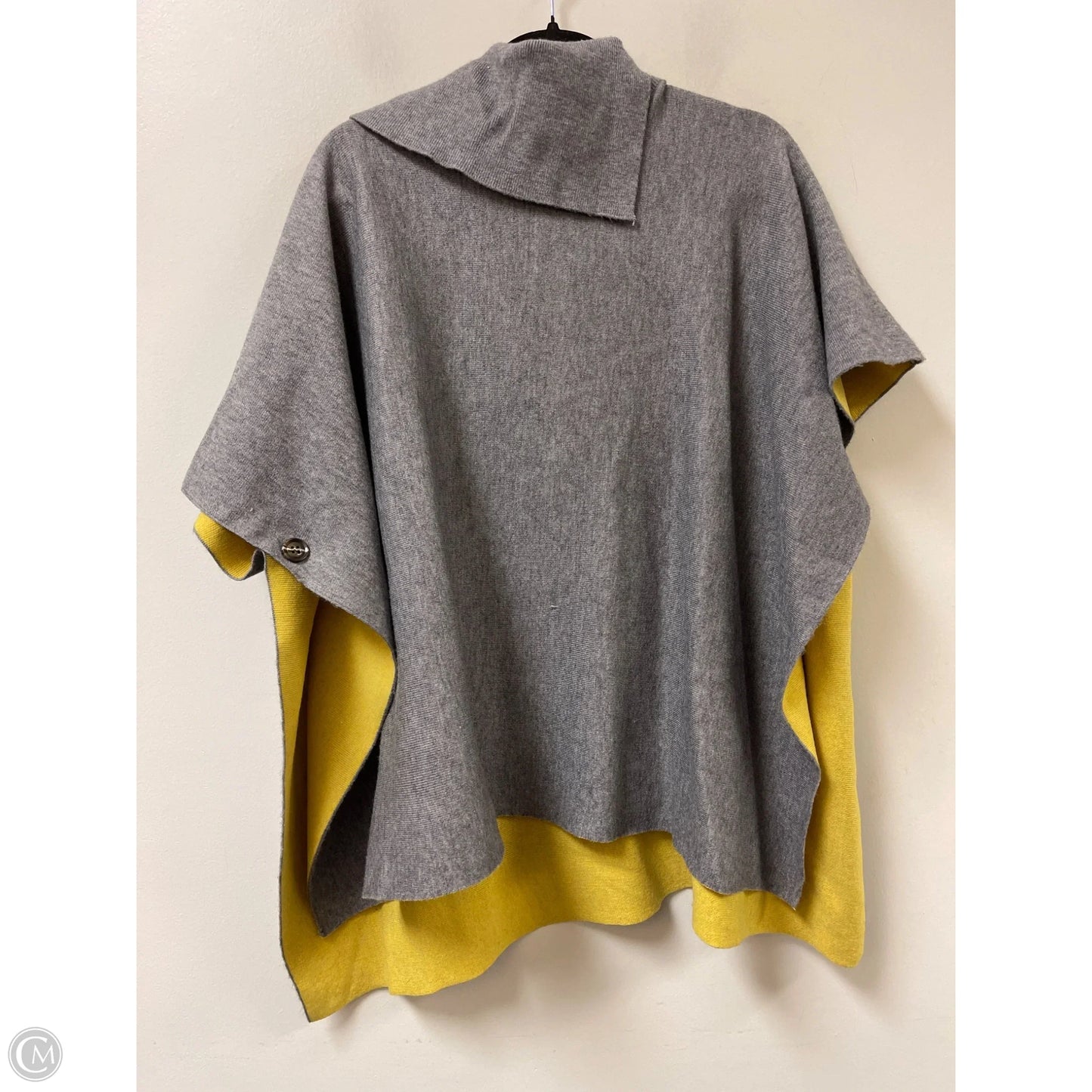 Sweater By Clothes Mentor In Grey, Size: S