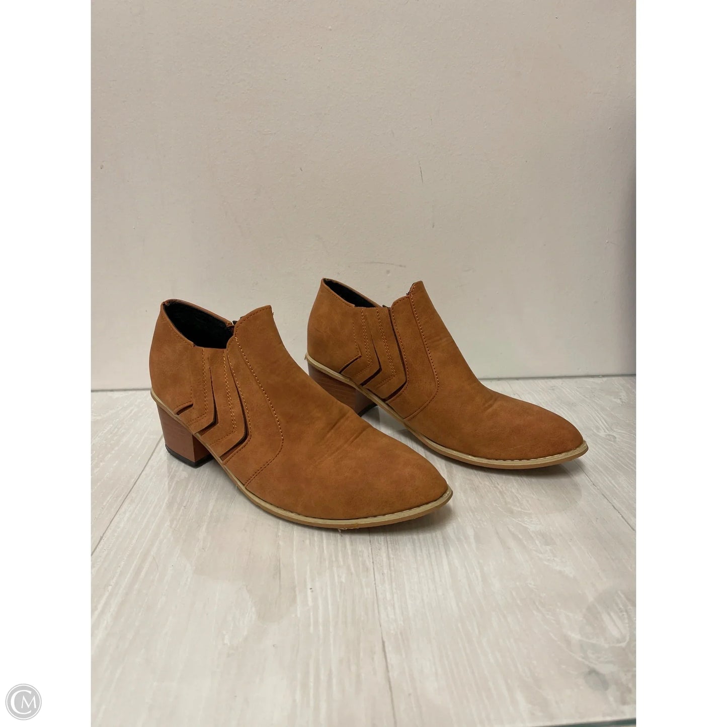 Boots Ankle Heels By Clothes Mentor In Brown, Size: 8.5