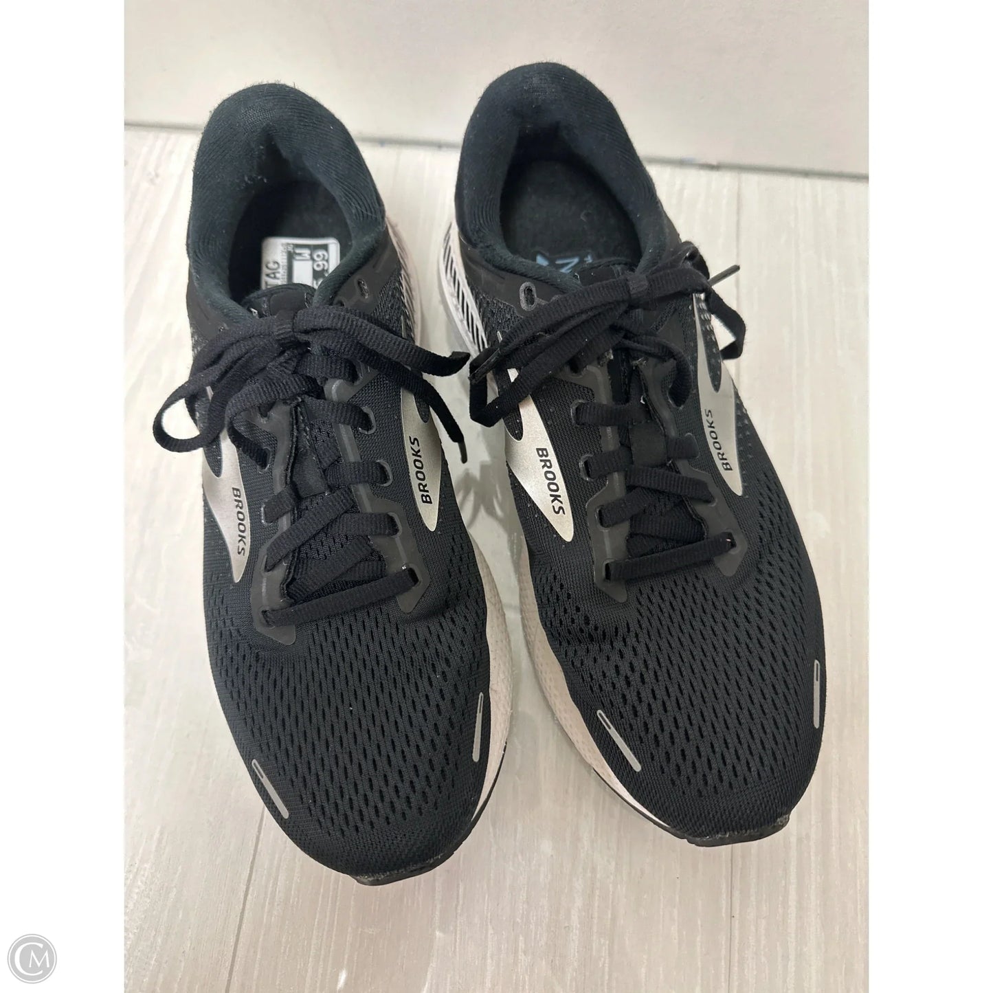 Shoes Athletic By Brooks In Black, Size: 7.5