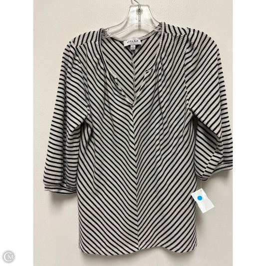 Top Short Sleeve By Gilli In Black & White, Size: M