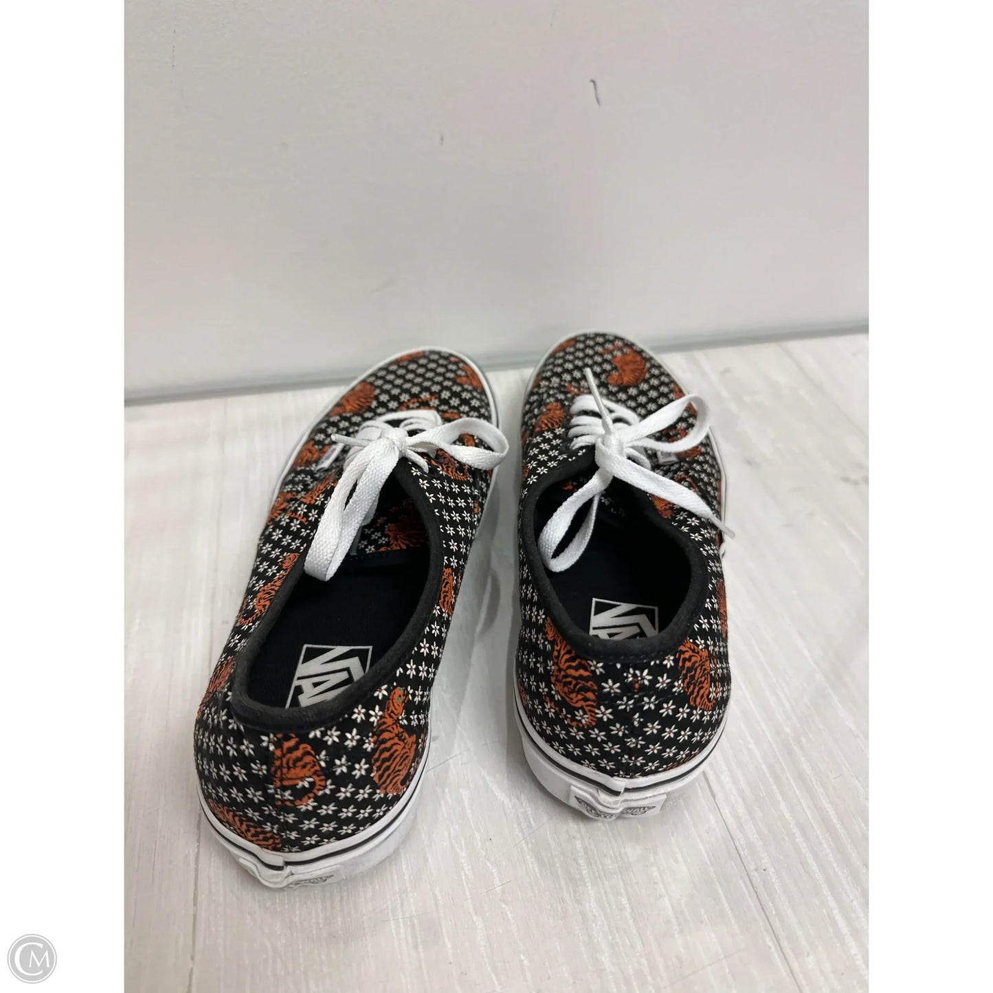 Shoes Sneakers By Vans In Black & Orange, Size: 8.5
