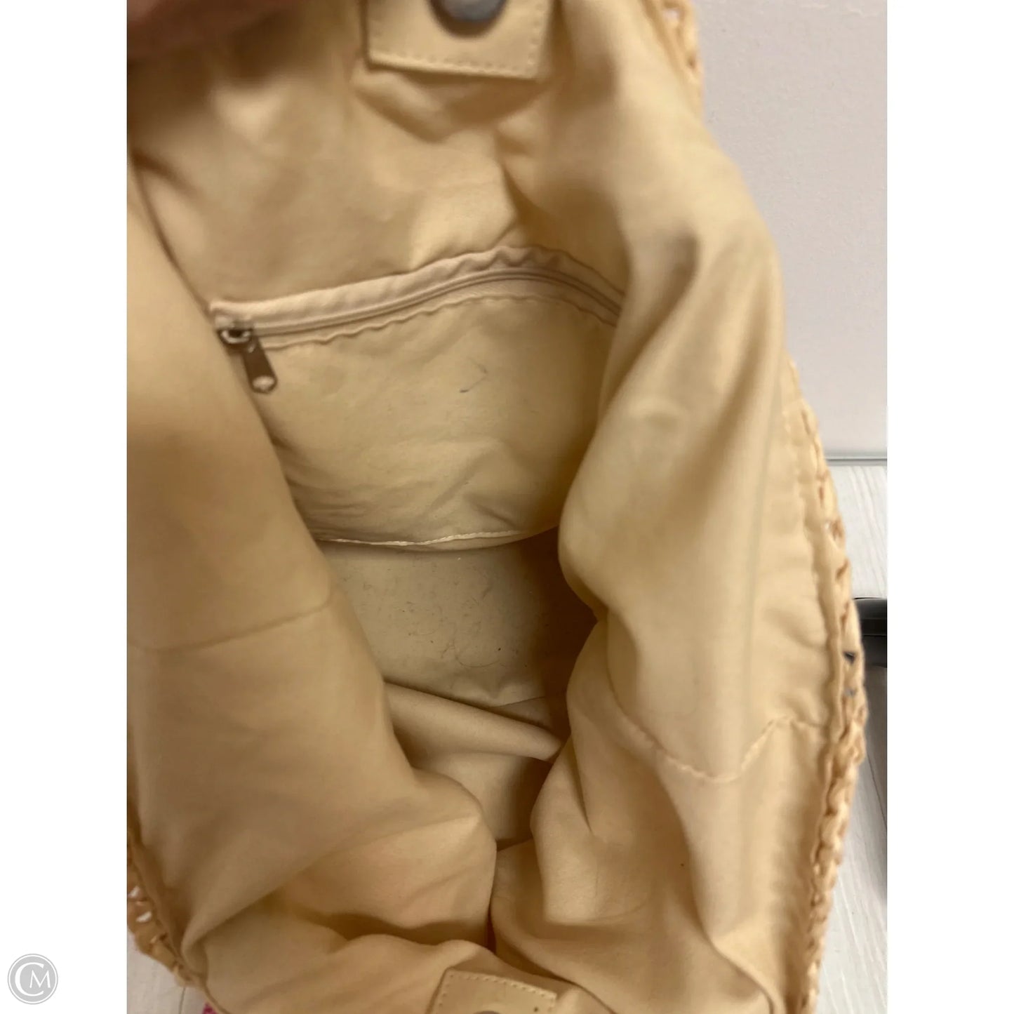Tote By Clothes Mentor, Size: Medium