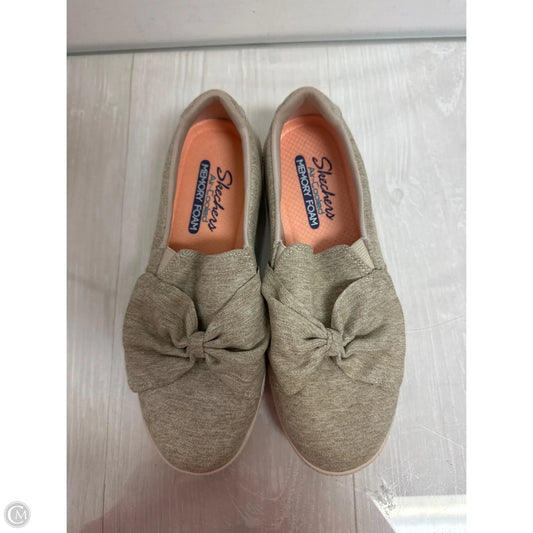 Shoes Flats By Skechers In Cream, Size: