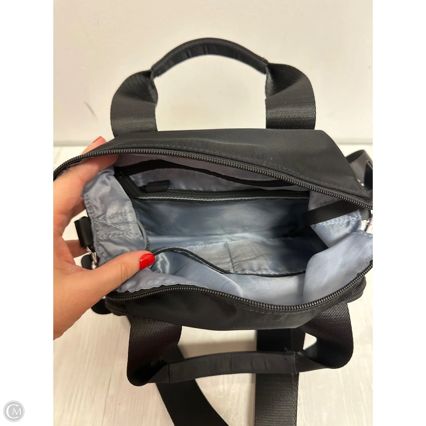 Handbag By Clothes Mentor, Size: Medium