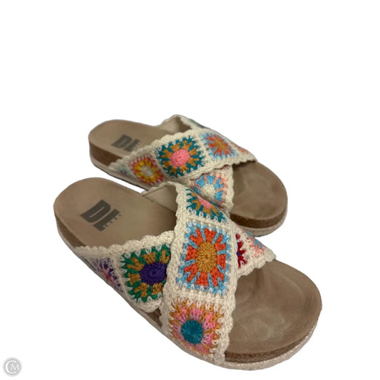 Sandals Flats By Clothes Mentor In Multi-colored, Size: 9