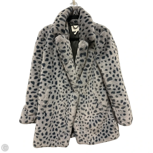 Coat Faux Fur & Sherpa By Bcbgeneration In Grey, Size: M