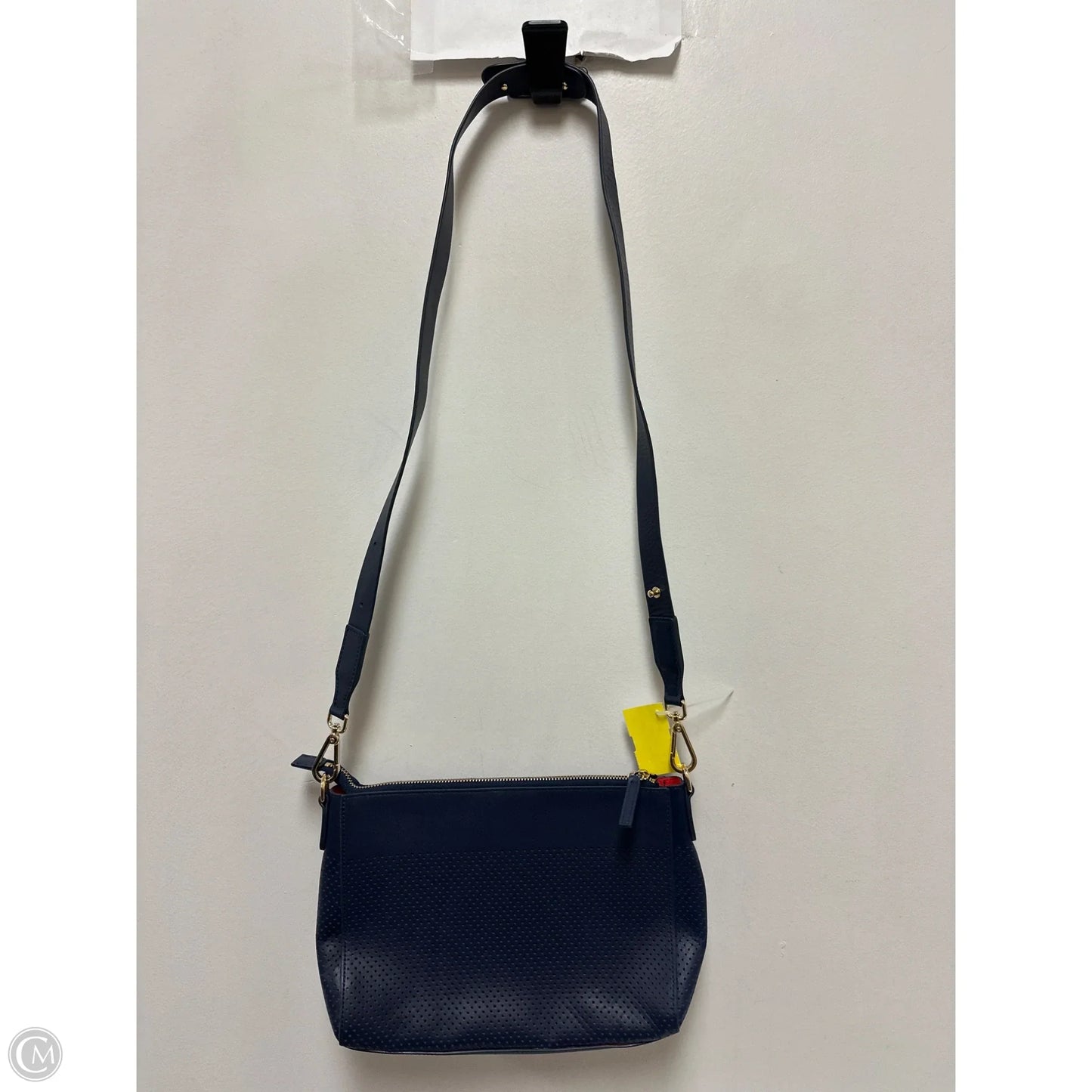 Handbag By Clothes Mentor, Size: Medium