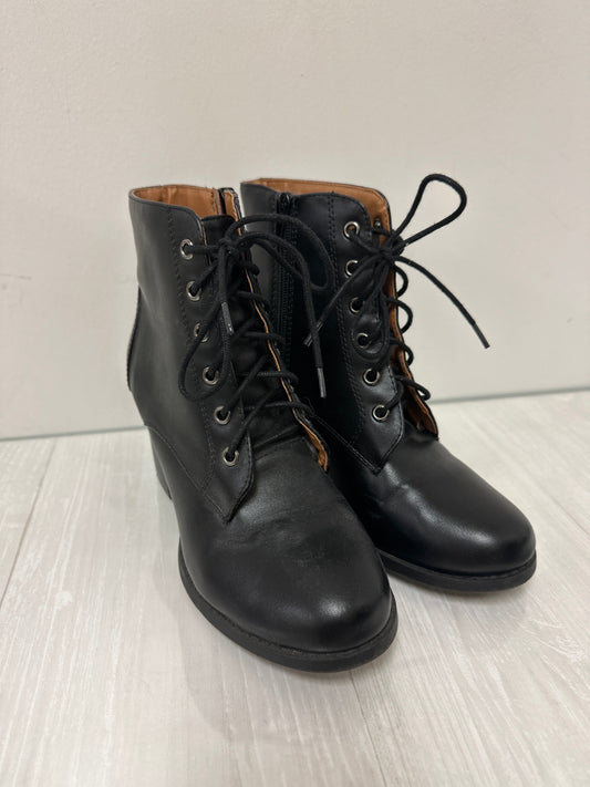 Boots Combat By Soda In Black, Size: 9