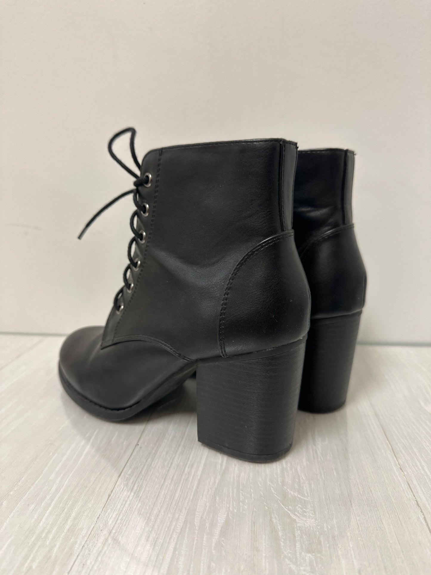 Boots Combat By Soda In Black, Size: 9