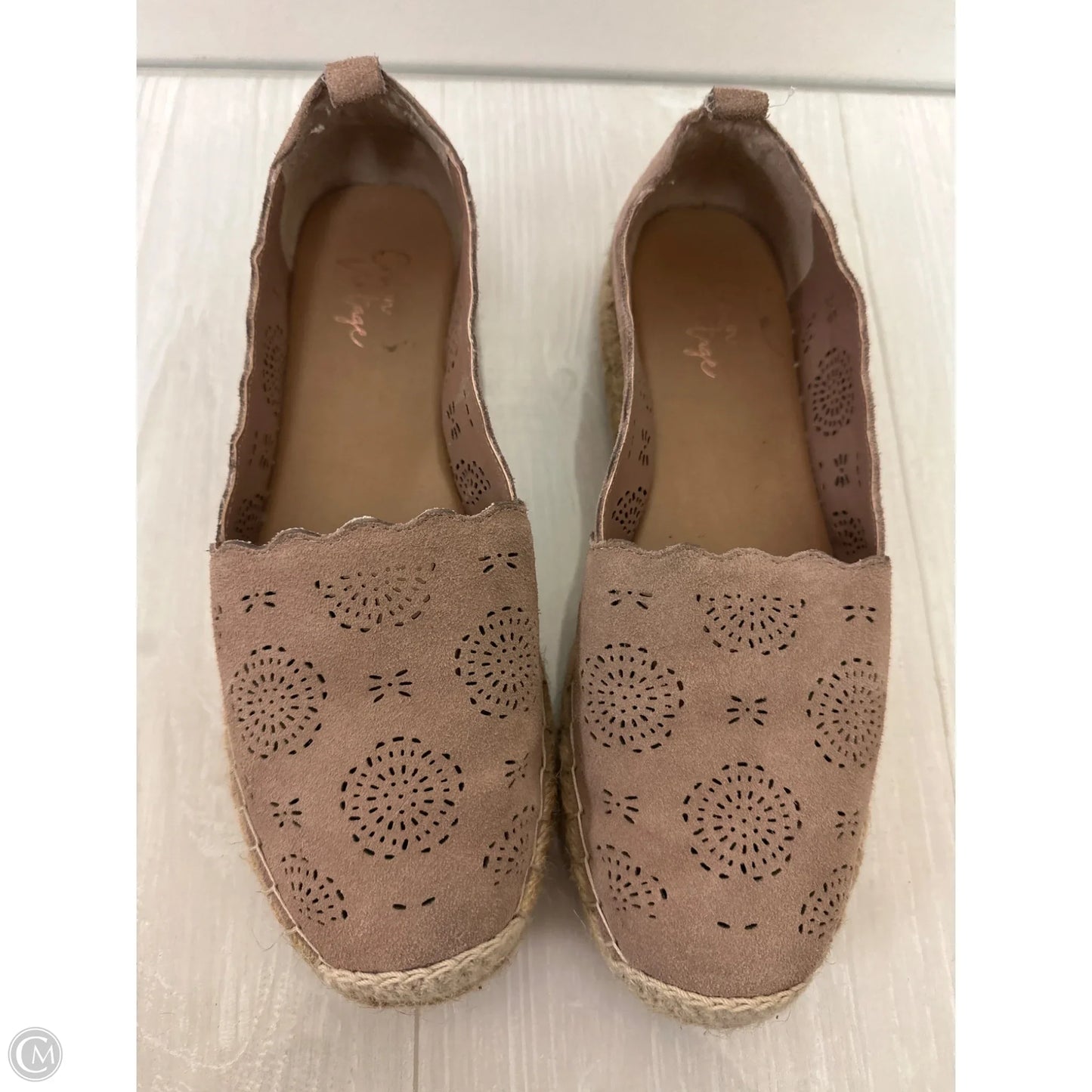 Shoes Flats By Crown Vintage In Taupe, Size: 8