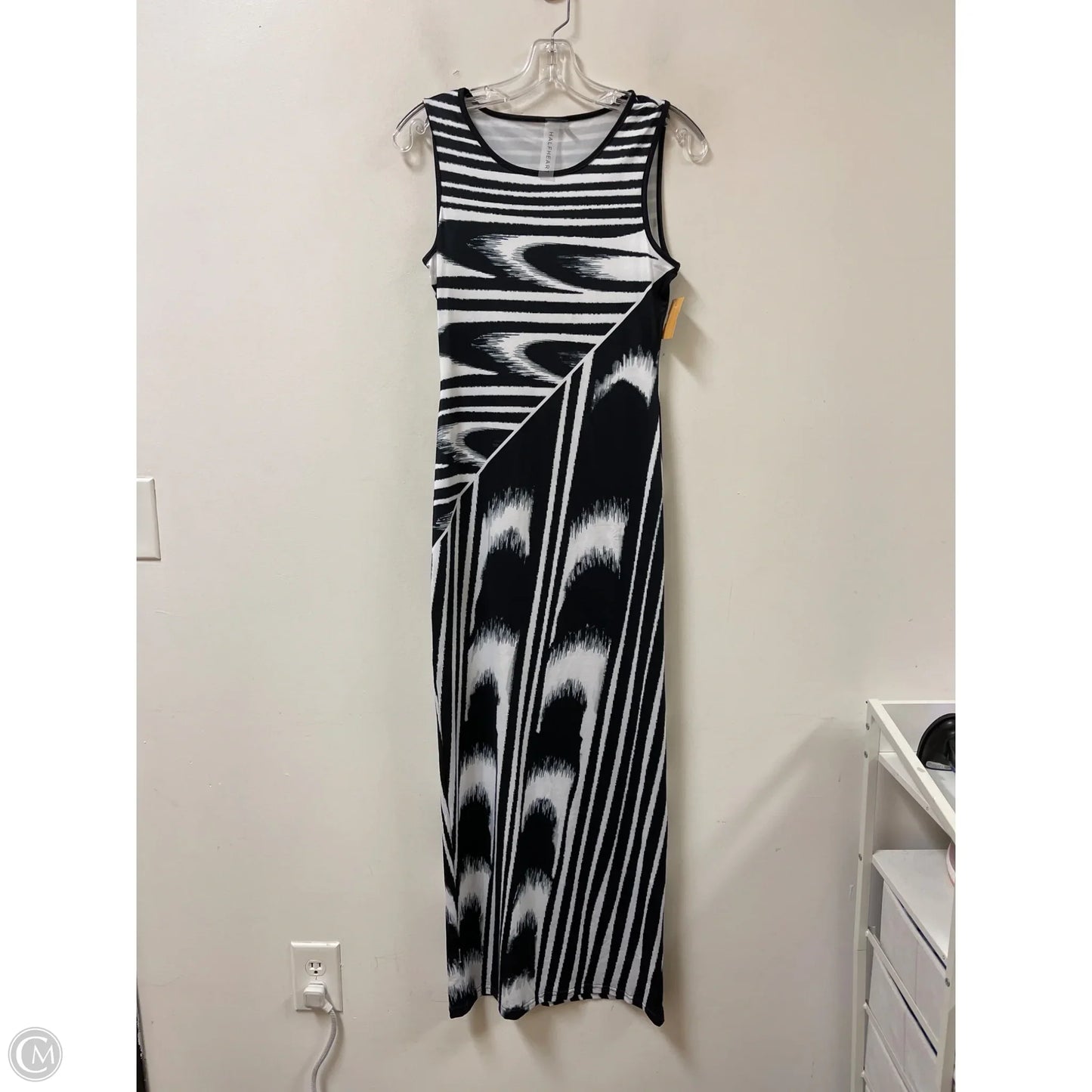 Dress Casual Maxi By Clothes Mentor In Black, Size: M