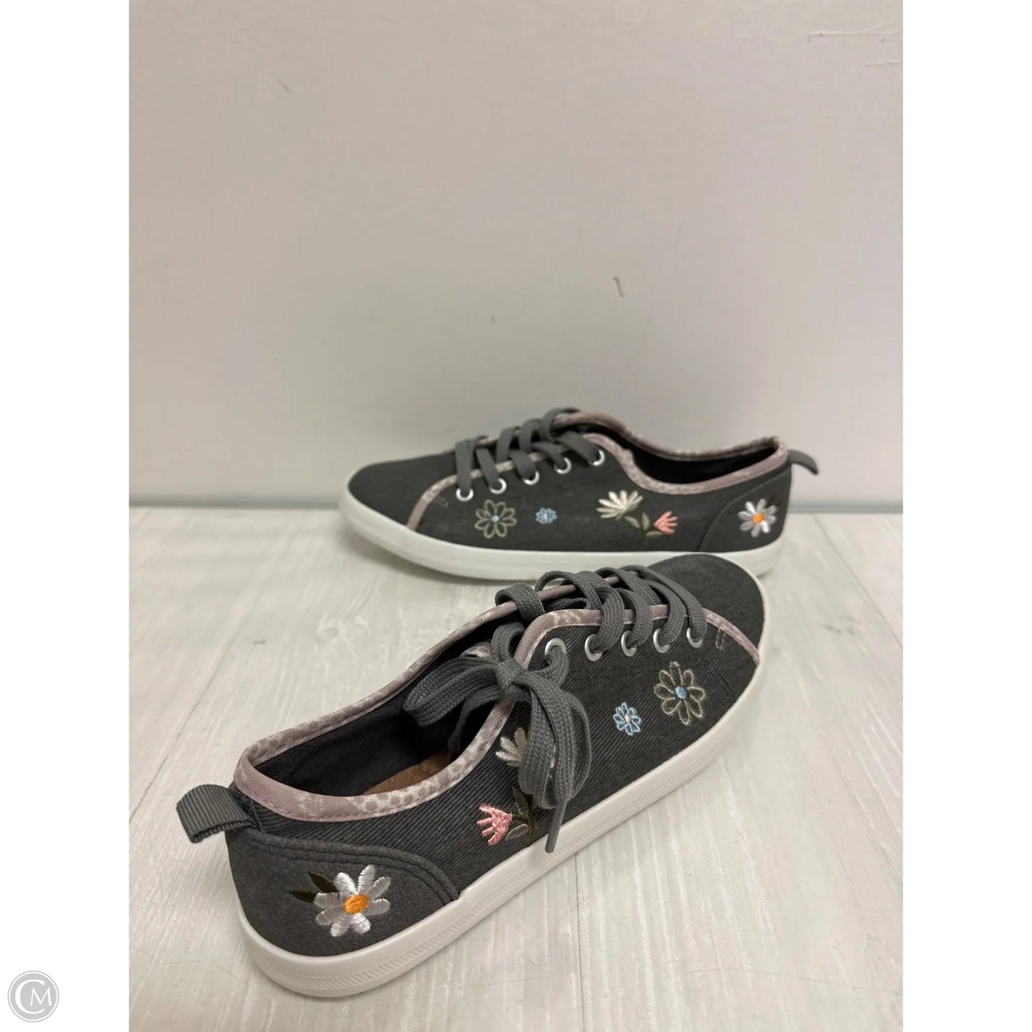 Shoes Sneakers By Maurices In Grey, Size: 8